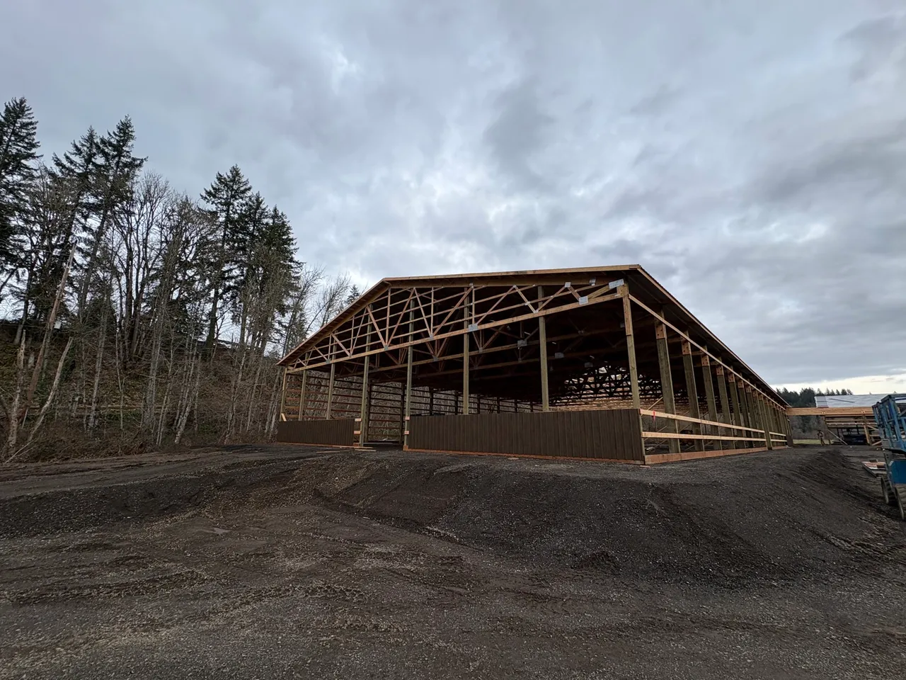 80×204 Arena, Stall Barn & Breezeway — Clackamas County, Oregon during construction